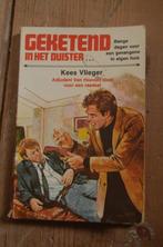 Geketend in het duister, Ophalen, Gelezen, Kees Vlieger, Fictie
