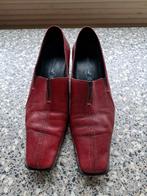 Tamaris rode leren schoenen met hakje, maat 42, Tamaris, Schoenen met lage hakken, Ophalen of Verzenden, Zo goed als nieuw