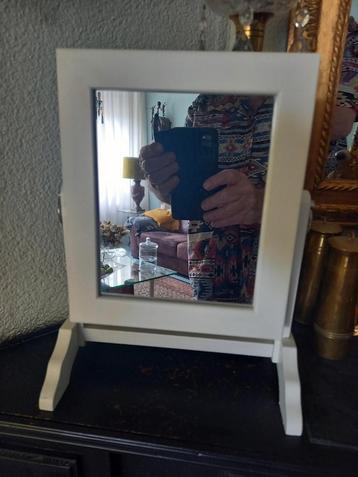sieraden kastje met spiegel leuk voor in meisjeskamer  beschikbaar voor biedingen