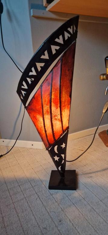 Unieke decoratieve lamp beschikbaar voor biedingen