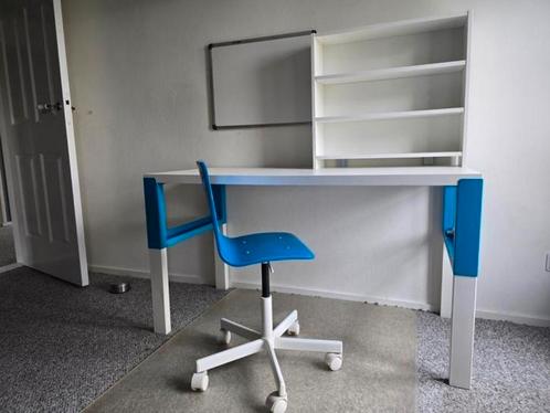 Pahl bureau Ikea met bureaustoel, Huis en Inrichting, Bureaus, Gebruikt, Ophalen