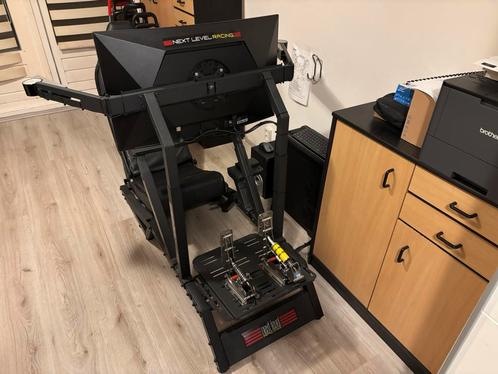 Nextlevel Racing Playseat Compleet, Spelcomputers en Games, Spelcomputers | Overige, Zo goed als nieuw, Ophalen