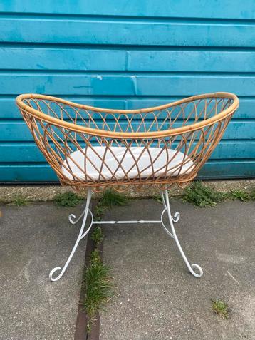 Rotan bamboe ROHE vintage design ‘60 wieg, goede gave staat beschikbaar voor biedingen