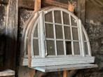 Oude houten Stalramen / half rond gebogen Raamkozijn, Doe-het-zelf en Verbouw, Glas en Ramen, Gebruikt, BarrelAtelier, Ophalen of Verzenden