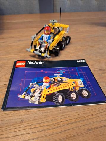 Lego 8830 Technic Moon Buggy