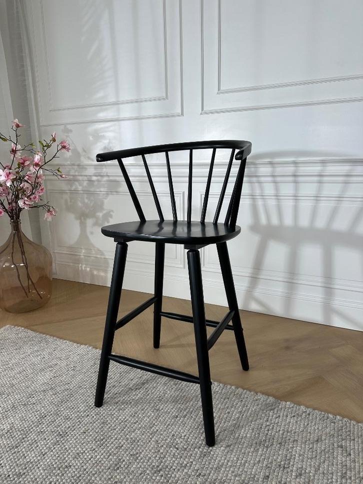 Nieuw 4x zwart houten barkrukken vintage retro scandinavisch, Huis en Inrichting, Barkrukken, Nieuw, 60 tot 90 cm, Hout, Kunststof