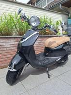 Zwarte Retro scooter sym allo 50, Fietsen en Brommers, Scooters | SYM, Benzine, Maximaal 45 km/u, 50 cc, Gebruikt