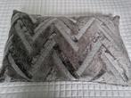 Claudi kussen Chevron grijs, Ophalen of Verzenden, Zo goed als nieuw, Grijs, Rechthoekig