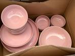 Oudroze servies, 20 delig., Ophalen, Zo goed als nieuw, Overige stijlen, Compleet servies