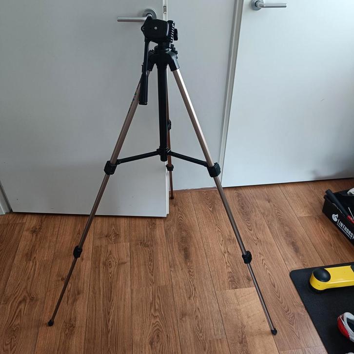 Velbon Statief CX 460 - Betrouwbaar en Stevig, Audio, Tv en Foto, Fotografie | Statieven en Balhoofden, Zo goed als nieuw, Driepoot