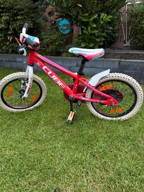 Cube 16 inch meisjesfiets, Fietsen en Brommers, Fietsen | Meisjes, Gebruikt, 16 inch, Handrem, Ophalen of Verzenden