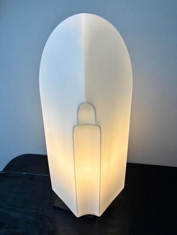 Vintage Design “Tiki” Lamp ontworpen door Kazuhide Takahama beschikbaar voor biedingen