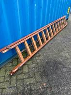 Industriële ladder - brocante schilderstrap, Doe-het-zelf en Verbouw, Ladders en Trappen, Ophalen, Zo goed als nieuw, 4 meter of meer