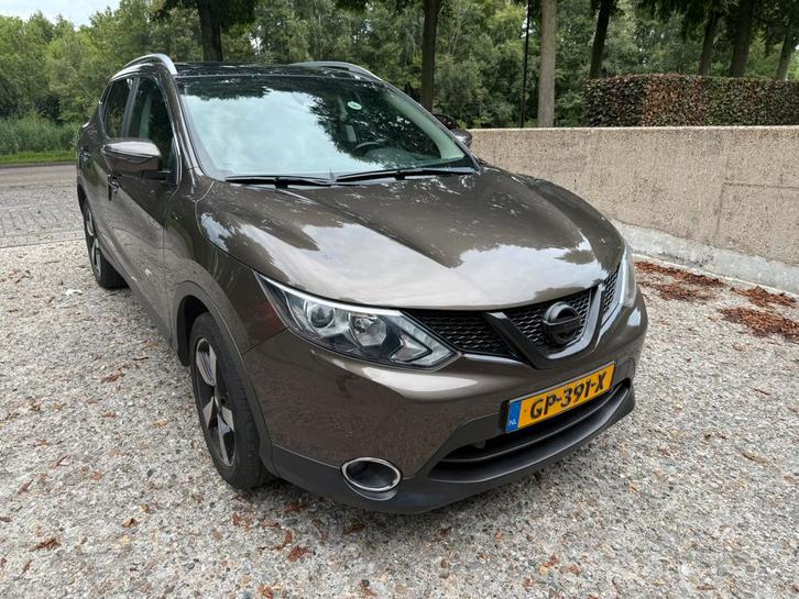 Nissan Qashqai 1.2 Dig-t 85KW 2WD CVT 2015 Bruin, Auto's, Nissan, Particulier, Qashqai, 360° camera, Aangepast voor mindervaliden