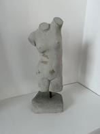 Betonnen torso sculptuur man 48cm hoog, Ophalen of Verzenden