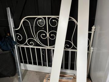 Bedframe met lattenbodem IKEA - afbeelding 2