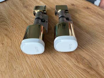 2x Salto Neo Cilinder - Goudkleurig - Perfecte Staat beschikbaar voor biedingen