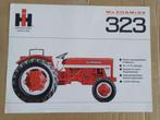 Mc Cormick 323 folder International Harvester, Ophalen of Verzenden, Gelezen