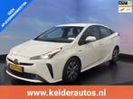 Toyota Prius 1.8 Hybrid Dynamic ECC, Navi, Stoelverwarming, Stof, Wit, Stoelverwarming, 725 kg
