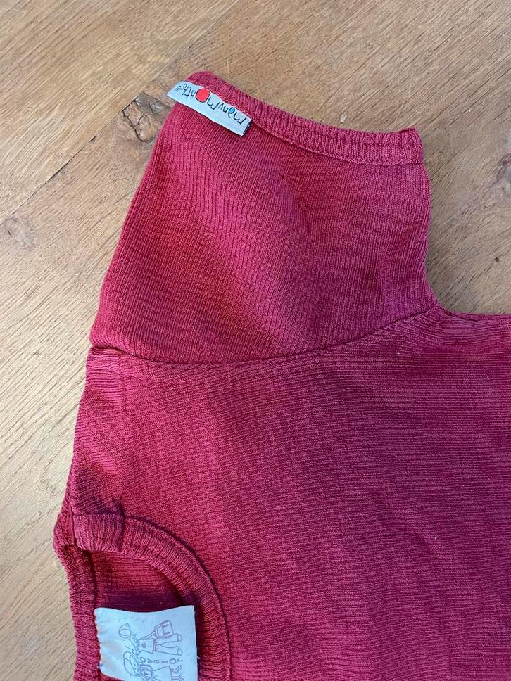 ManyMonths Innovator dieprood  110-128, Kinderen en Baby's, Kinderkleding | Maat 116, Gebruikt, Jongen of Meisje, Trui of Vest