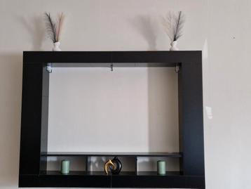 Tv-meubel beschikbaar voor biedingen