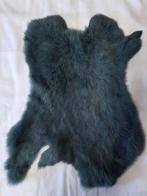 Kleedje van bont. Kleur: petrol., Ophalen of Verzenden