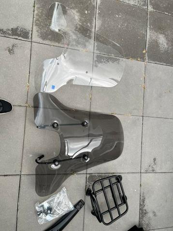 Vespa sprint windscherm  beschikbaar voor biedingen