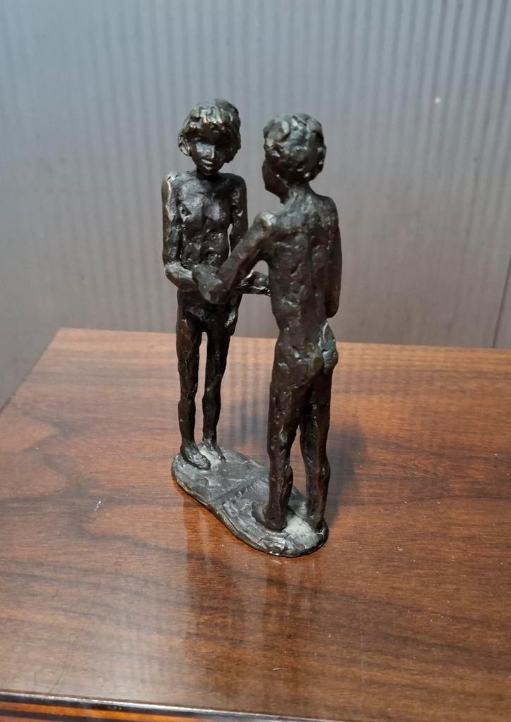 Pracht brons beeldje Astrid Veldhuyzen - Koppen. Kijk omschr, Antiek en Kunst, Kunst | Beelden en Houtsnijwerken, Ophalen