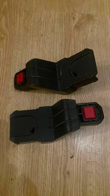 Adapters voor de maxicosi beschikbaar voor biedingen