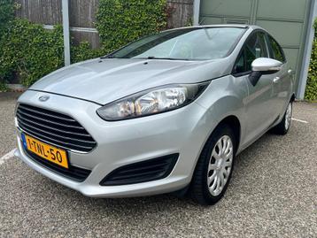 Ford Fiesta 1.0 Style AIRCO | NAVI | PARKEERHULP beschikbaar voor biedingen