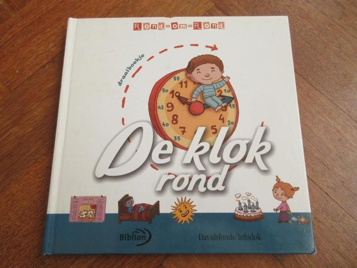De klok rond, Boeken, Kinderboeken | Kleuters, Gelezen, Fictie algemeen, Uitklapboek, Voorleesboek, Ophalen of Verzenden