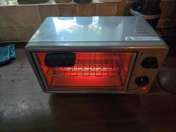 Lief klein oventje Evora 600 watt beschikbaar voor biedingen