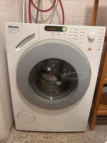 Miele W1716 Wasmachine - Voorlader beschikbaar voor biedingen