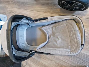 Nuna demi grow  beschikbaar voor biedingen