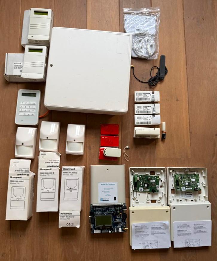 Honeywell Galaxy flex3-20, Doe-het-zelf en Verbouw, Alarmsystemen, Gebruikt, Compleet systeem, Overige soorten, Draadloos, Ophalen of Verzenden