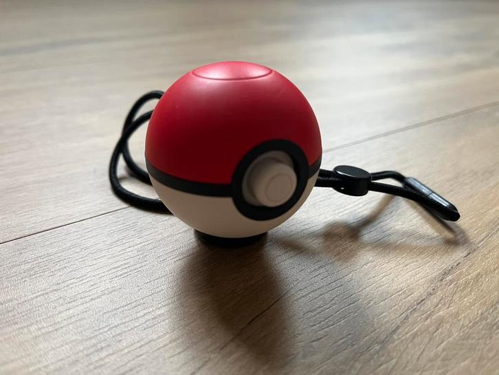 Switch Pokeball Plus Controller, Spelcomputers en Games, Spelcomputers | Nintendo Switch, Zo goed als nieuw, Switch Original, Met 1 controller