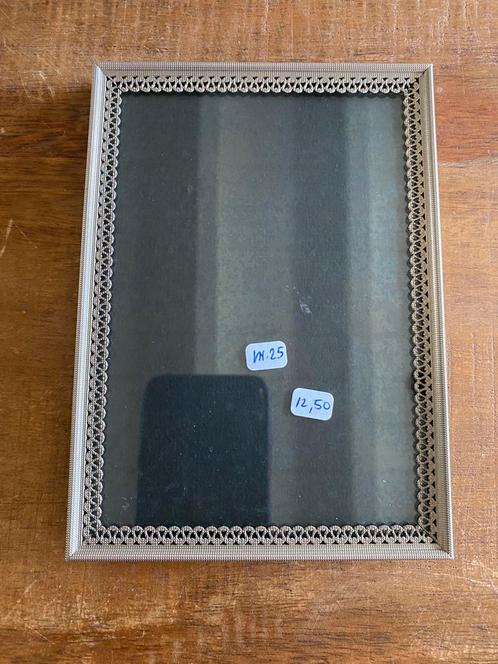 Vintage fotolijstje met filigraan rand, Audio, Tv en Foto, Fotografie | Fotolijsten, Gebruikt, Ophalen of Verzenden