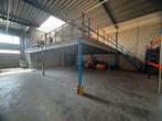 Entresolvloer 100m2 met trap en balustrade, Ophalen, -, -, -