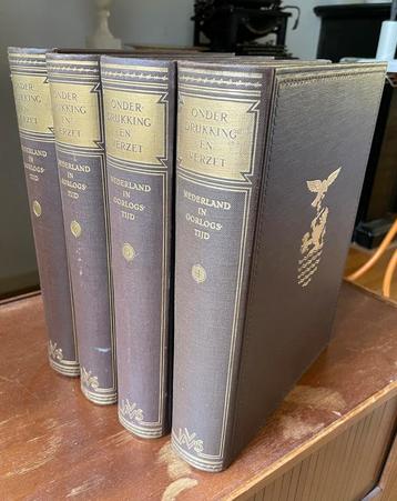 Complete set onderdrukking en Verzet goudopdruk hardcover beschikbaar voor biedingen