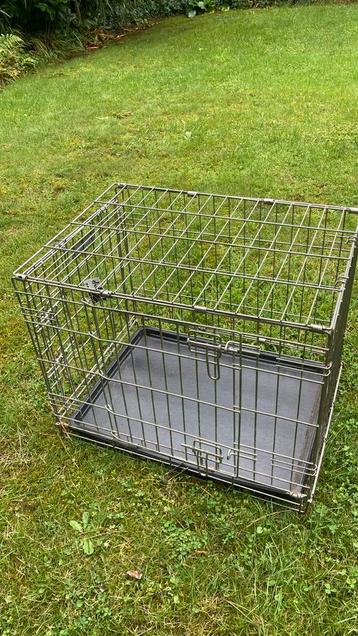 Honden of kattenbench beschikbaar voor biedingen