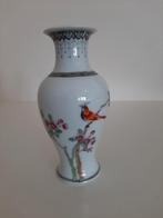 Chinees porseleinen vaas vogel op bloesemtak, Antiek en Kunst, Ophalen of Verzenden