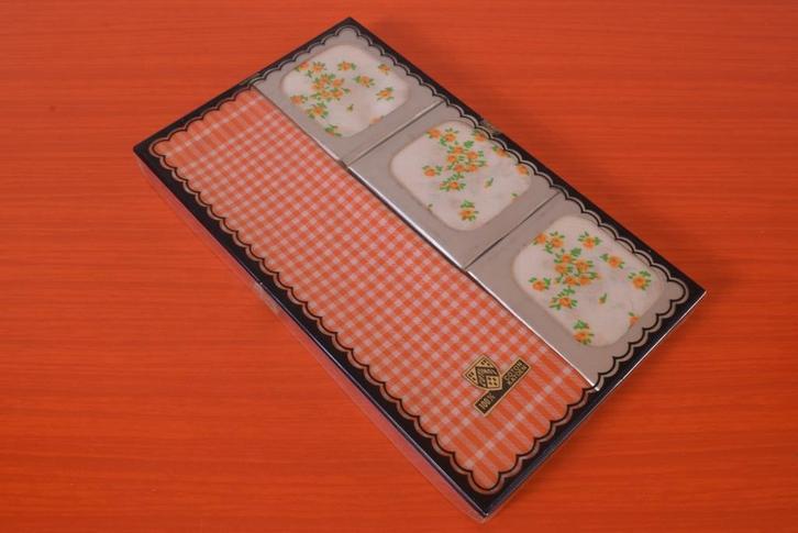 Set van 4 vintage COTINFI zakdoeken in cadeauverpakking, Antiek en Kunst, Antiek | Kleden en Textiel, Ophalen of Verzenden