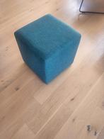 Poef petrol / blauw 42x42x42 cm, Huis en Inrichting, Banken | Voetenbanken en Poefen, Ophalen of Verzenden, Zo goed als nieuw