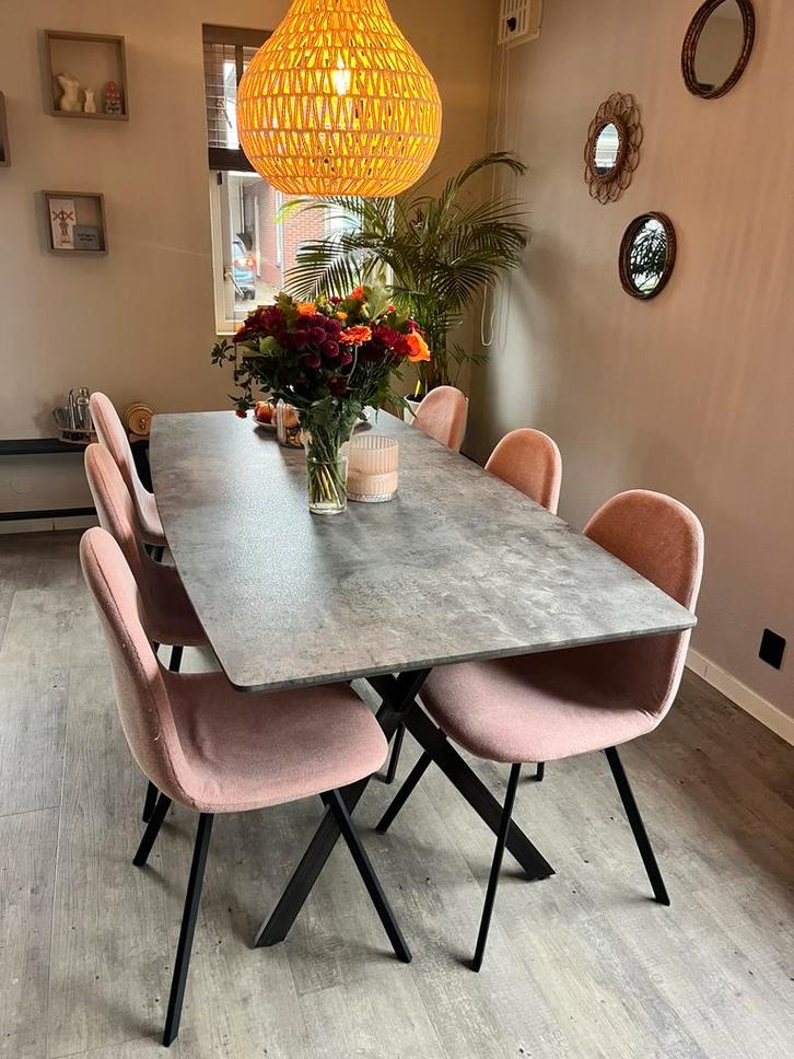 6 roze eettafel stoelen, Huis en Inrichting, Stoelen, Gebruikt, Vijf, Zes of meer stoelen, Stof, Overige kleuren, Ophalen