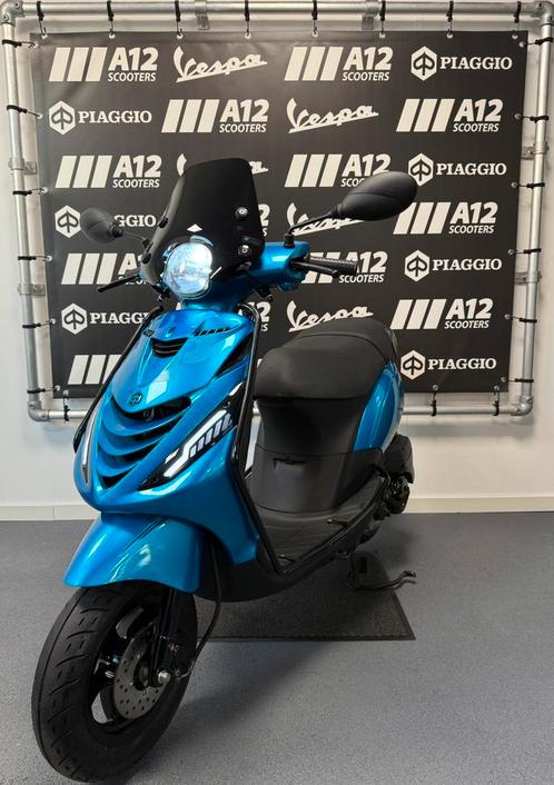 PIAGGIO ZIP 45 km/h, BWJ 2014 CANDY BLUE KICKSTART FULL !!, Fietsen en Brommers, Scooters | Piaggio, Gebruikt, Zip, Maximaal 45 km/u