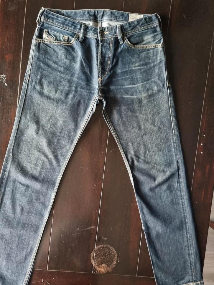 CLASSIC DIESEL KOOLTER REGULAR STRAIGHT JEANS SIZE 32/32!!, Kleding | Heren, Spijkerbroeken en Jeans, Zo goed als nieuw, W32 (confectie 46) of kleiner