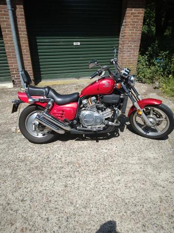 Honda magna vf 700 bj 1987 beschikbaar voor biedingen