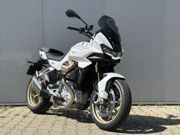 2023 Moto Guzzi V100 Mandello 115pk ABS - Motorschade beschikbaar voor biedingen