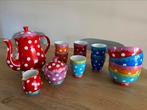 Oilily servies: theepot, suiker en melk, kopjes, kommen, Huis en Inrichting, Kom(men), Overige stijlen, Zo goed als nieuw, Ophalen