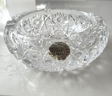 ASBAK KRISTAL UIT VOORMALIG TSJECHO-SLOVAKIJE beschikbaar voor biedingen